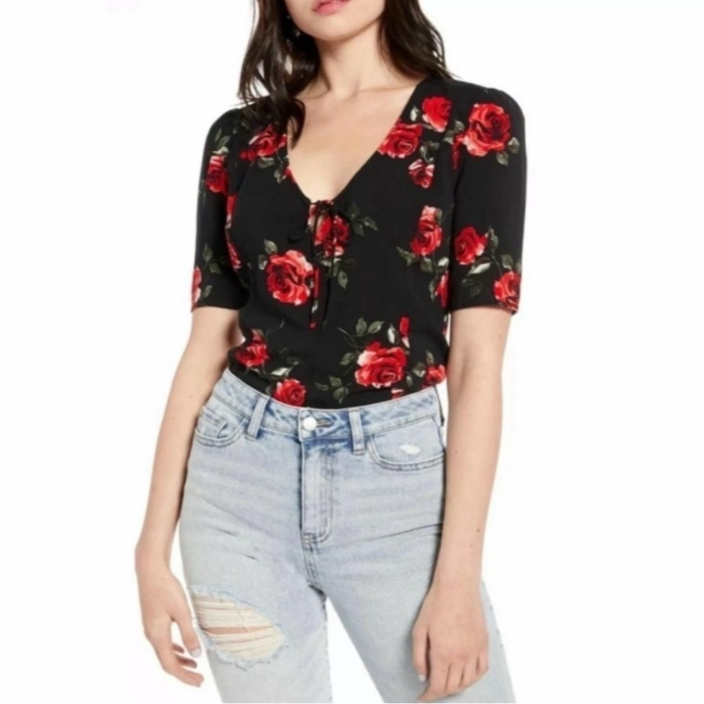 BP. X Claudia Sulewski Nordstrom Black Red Rose Floral Top Size Large Tie Front